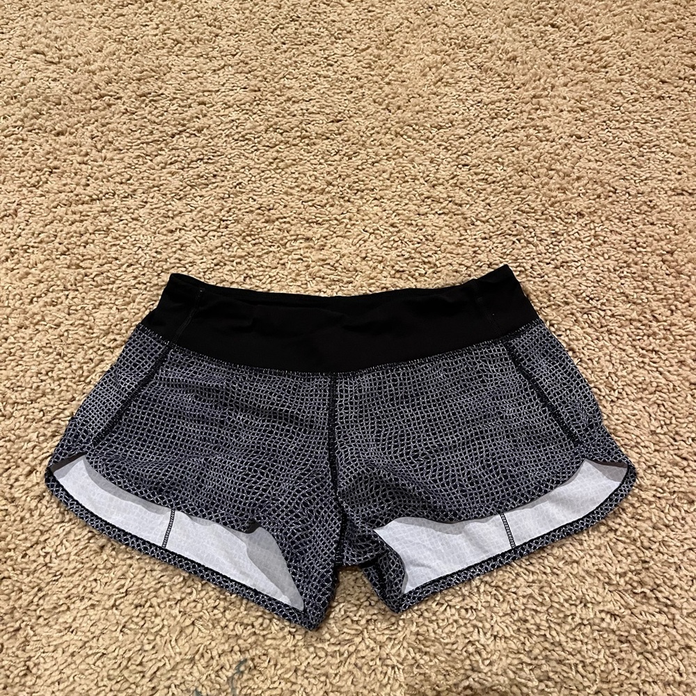 Lululemon speed up low rise lined short 2.5”